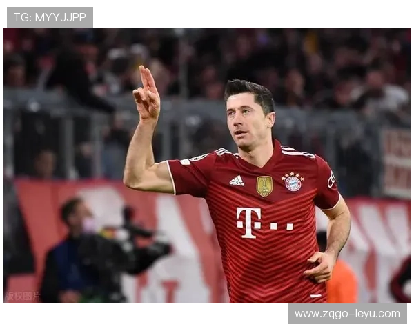 莱万专访：37岁生涯抉择，享受足球与情感，未来方向即将揭晓