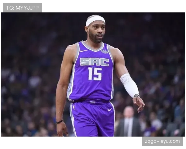 卡特季后赛闪耀高光时刻，老将风采震撼全场