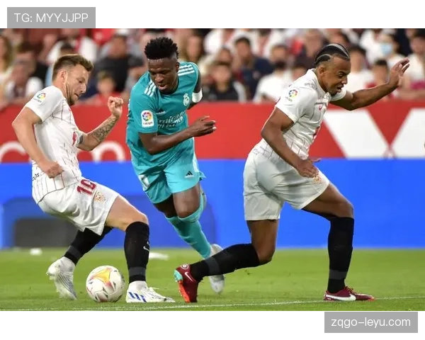 塞维利亚西甲首轮强势回暖，状态出色引关注