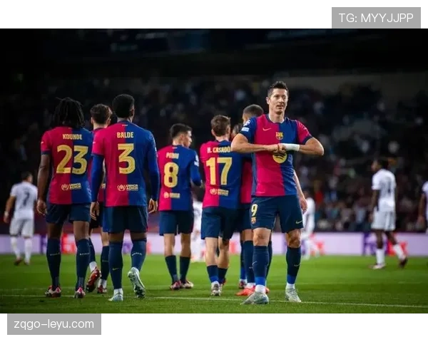 巴萨延续火热状态，精彩进球与惊险瞬间点燃赛场